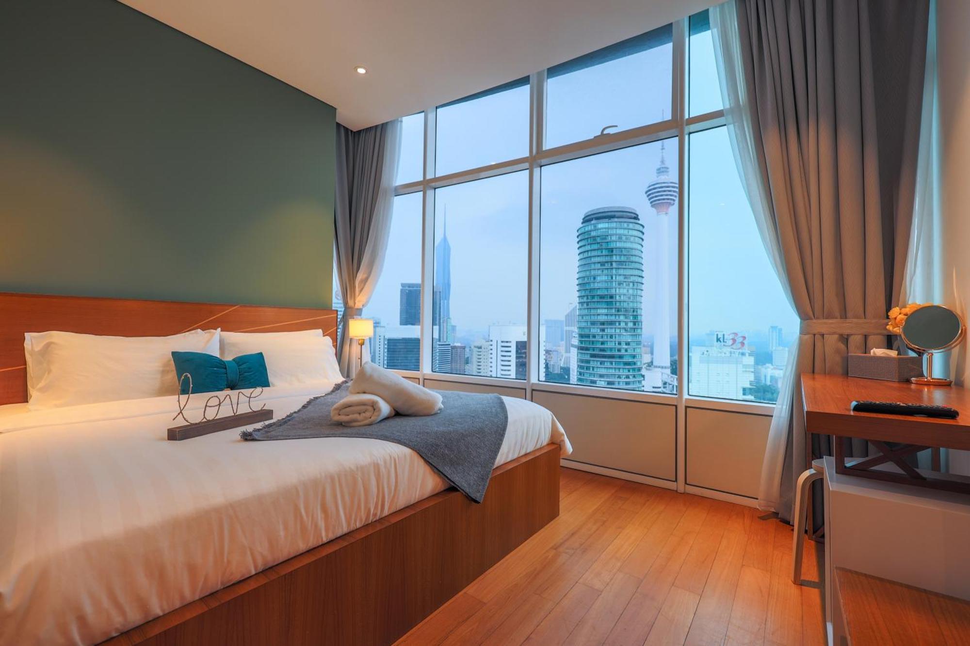Calm Sojourn, Sky Suites Klcc Kuala Lumpur Exterior foto